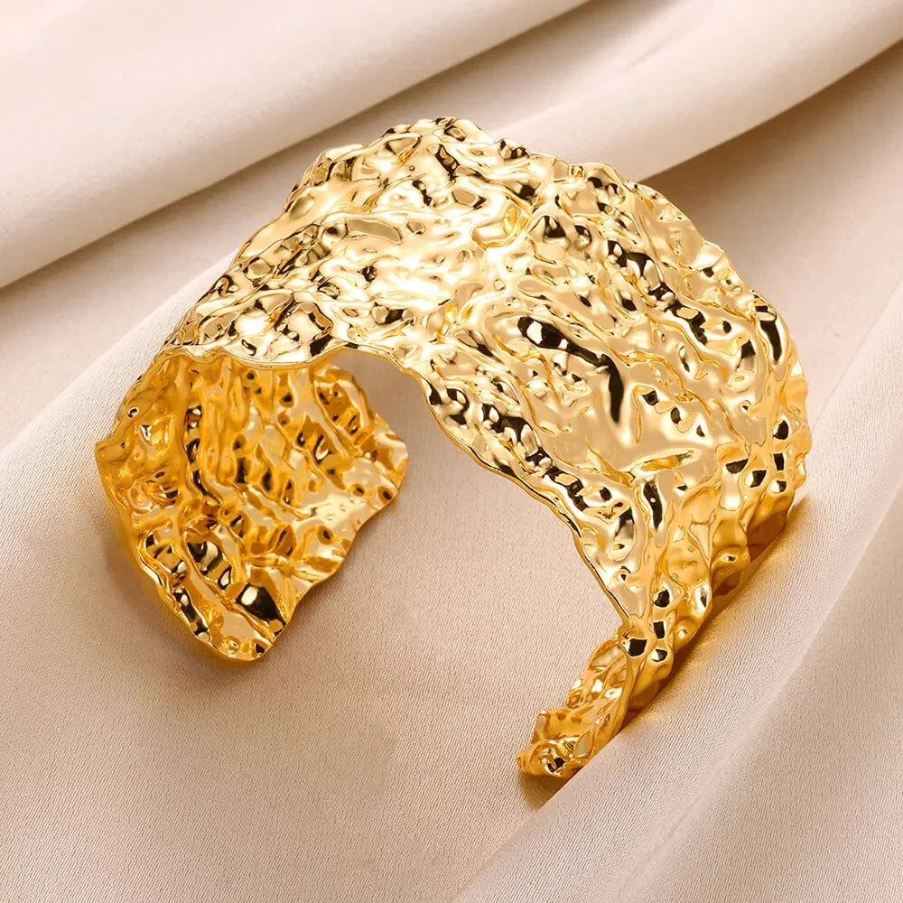 Exquisite Classic Bump Pattern Openning Bangles Bracelet For Women