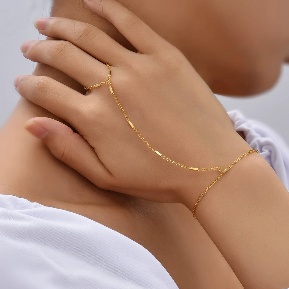 Simple Heart Pendant Chain Bracelet Link Connected Gold plated Wide Finger Ring Bracelets for Women